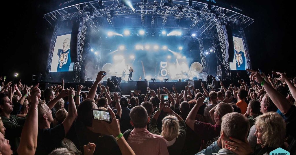 Gdzie iść na koncert w Warszawie po 16 czerwca? Sprawdzone wydarzenia i ceny