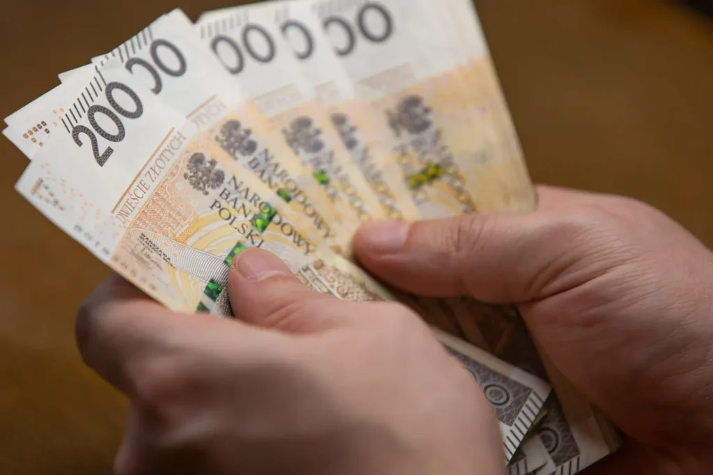 500 plus dla seniora 2026: nowy limit ZUS i zasada złotówka za złotówkę