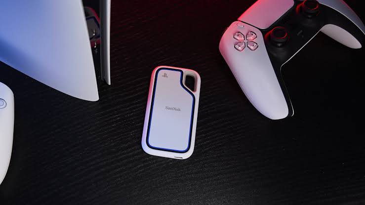Nowe dyski SanDisk do PlayStation 5: gracze poznali ceny i parametry Nowe dyski SanDisk do PlayStation 5: gracze poznali ceny i parametry