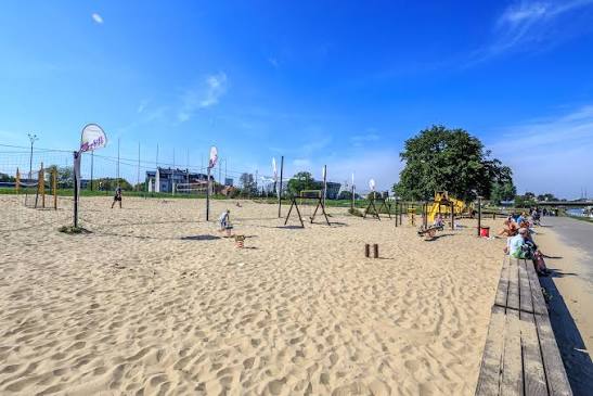 Plaże w Krakowie 2026: gdzie odpocząć nad wodą w czasie upałów