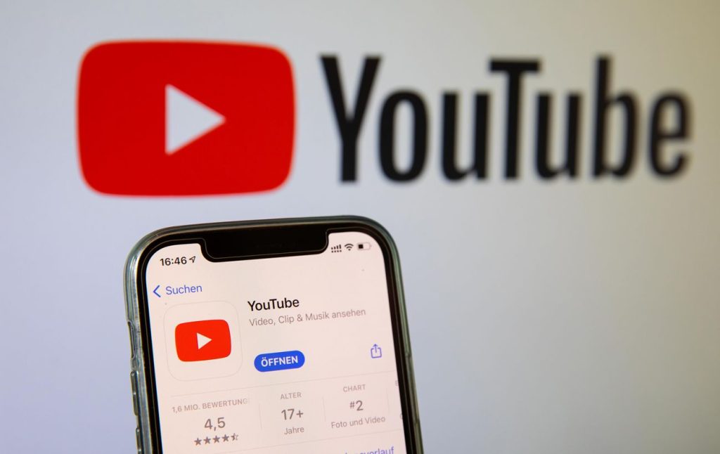 Ile zarabia youtuber w Polsce 2026