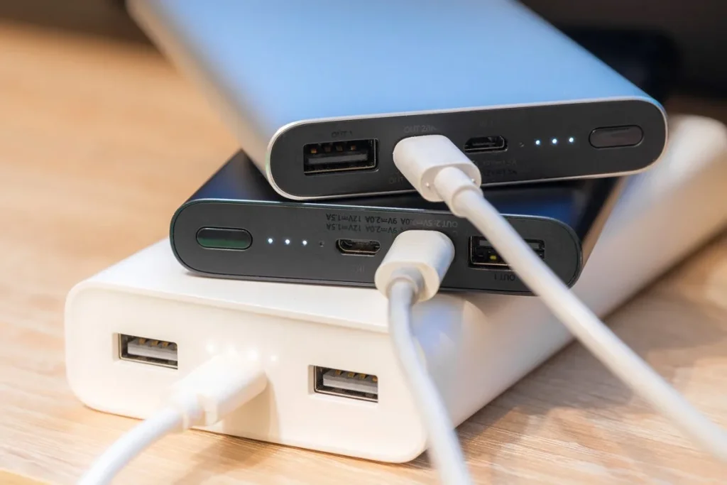 Powerbank do samolotu — jaka pojemność jest dozwolona w 2026 roku?