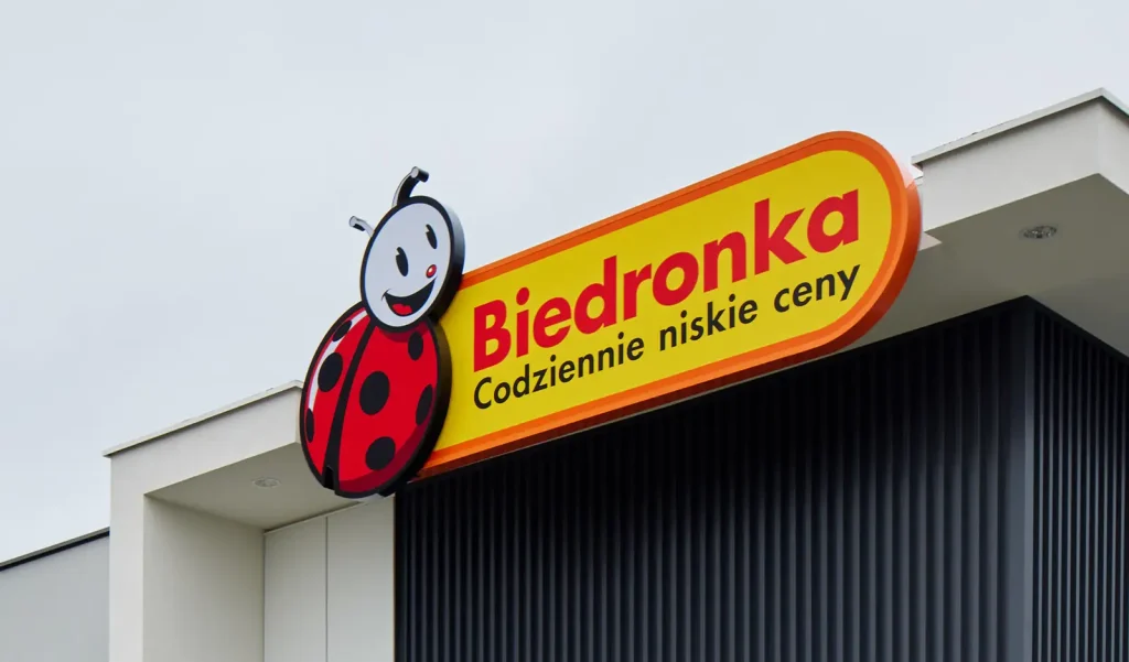 Promocje w Biedronce. Ekspres Delta za 49,75 zł i rabaty do 76 procent