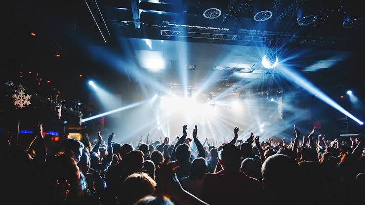 eBilet, Eventim czy Ticketmaster — gdzie najlepiej kupować bilety w Polsce?