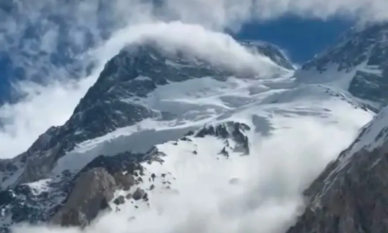 Tragedia na Broad Peak. Nirmal Purja nie żyje. Martyna Wojciechowska żegna ofiary lawiny