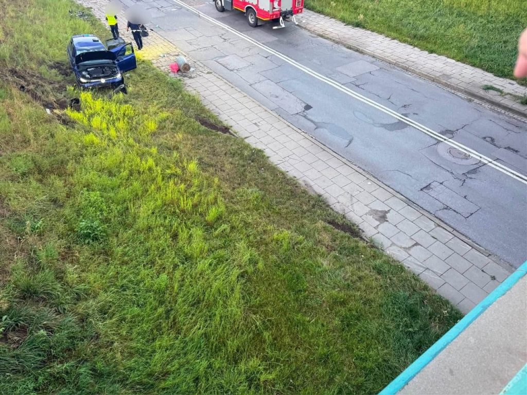 Tragiczny wypadek w Krakowie. Dwie osoby nie żyją, roczne dziecko w ciężkim stanie