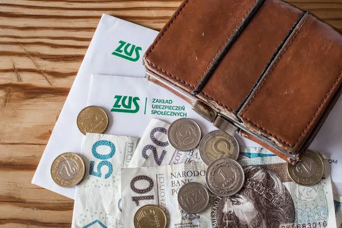 Emerytura pomostowa 2026: dla kogo i ile