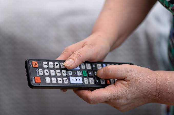 Abonament RTV 2027. Ile wyniesie opłata i kto nie musi płacić?