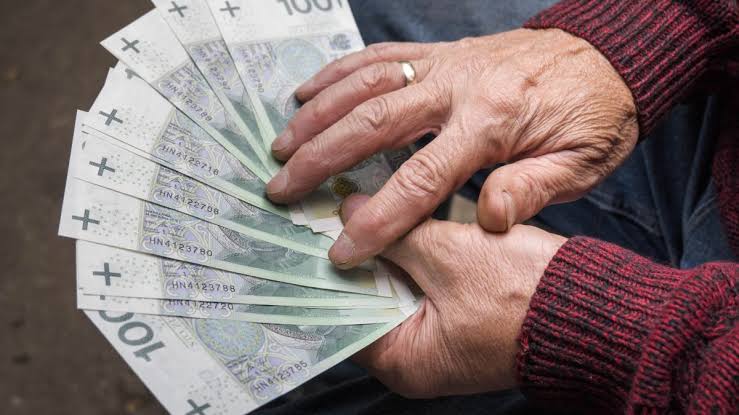 Wiek emerytalny 62 lata dla wszystkich w Polsce? Komisja podjęła decyzję