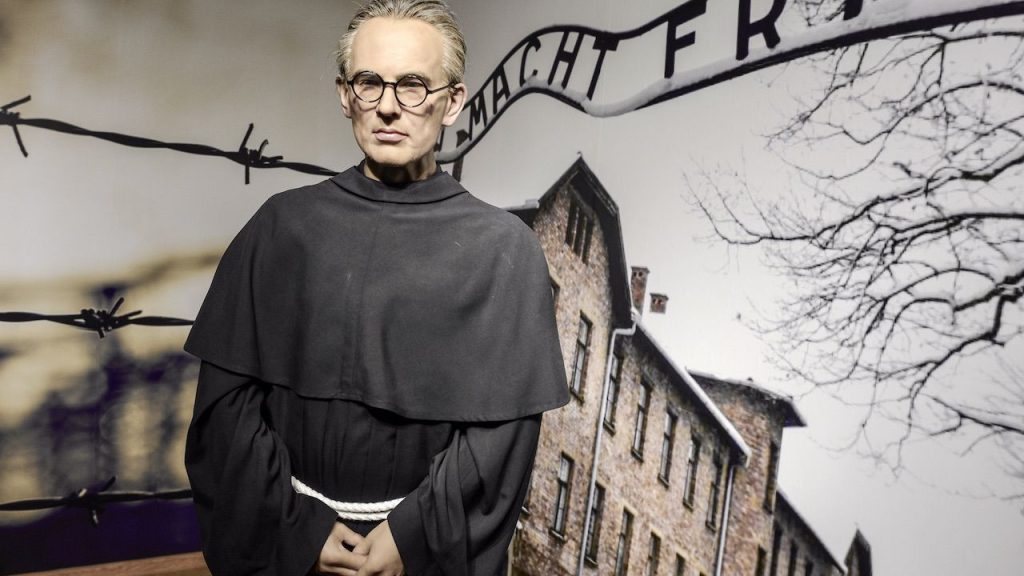 Święty Maksymilian Kolbe: życie, męczeństwo, modlitwy Święty Maksymilian Kolbe: życie, męczeństwo, modlitwy