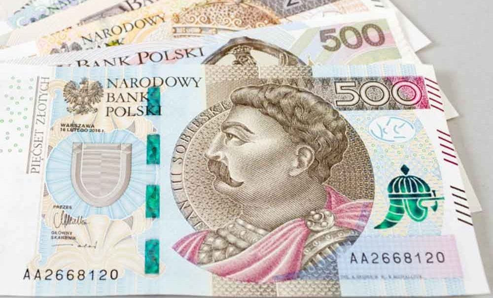 Czternasta emerytura 2026 także przed emeryturą. ZUS podał termin wypłaty