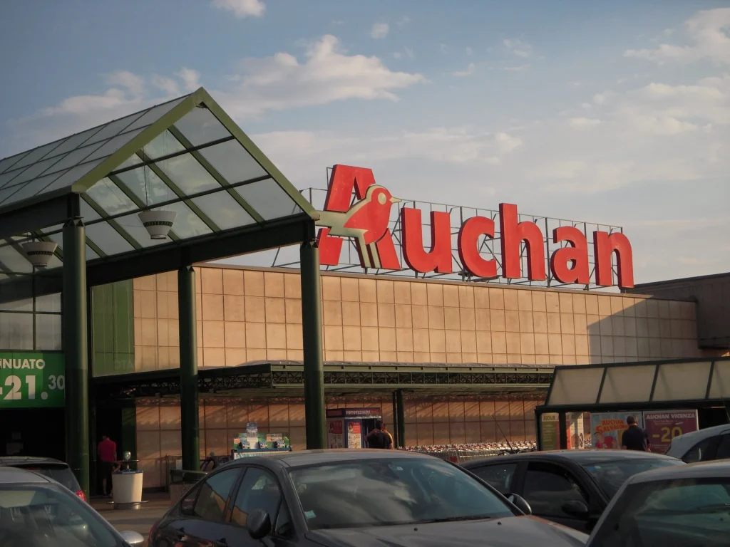 Auchan aplikacja 2026: funkcje, jak korzystać