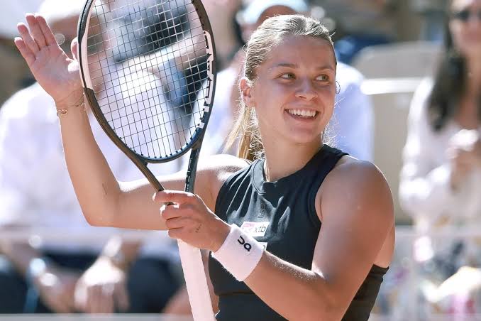Maja Chwalińska zagra z Leylah Fernandez. Jest półfinał WTA 500 w Singapurze