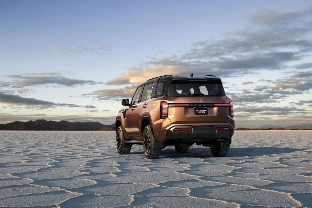 Mitsubishi Pajero 2026 wraca. Dane techniczne i cena w Polsce Mitsubishi Pajero 2026 wraca. Dane techniczne i cena w Polsce
