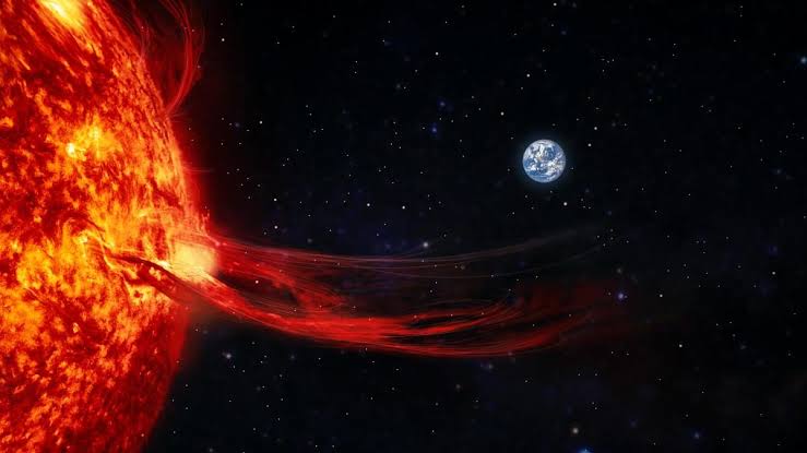 Burze geomagnetyczne w październiku 2026. Kiedy będą najsilniejsze? Daty i prognoza
