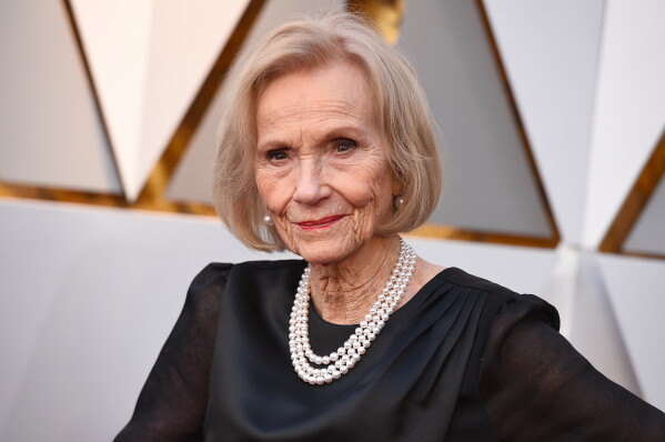 Eva Marie Saint zmarła w wieku 102 lat. Kim była gwiazda „Północ, północny zachód”? Вiografia, filmy, Oscar i przyczyna śmierci